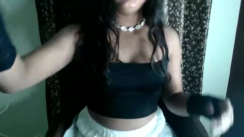 yoursassy_girl online show from 11/09/25, 05:22