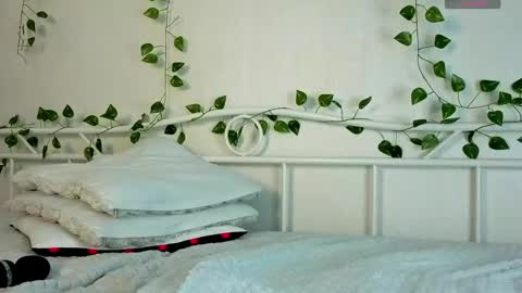 Snapshot of yourscarlettdoll chatting on 05/07/26, 01:27 Scarlett online show from 05/07/26, 01:27