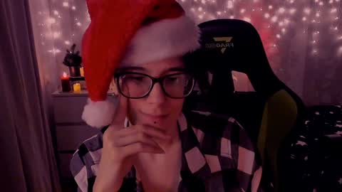 Yours Cosmic online show from 12/24/24, 11:44