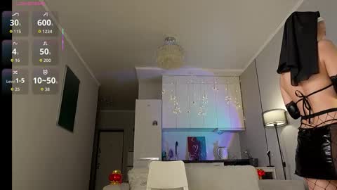 Luminous Luna online show from 02/08/26, 01:25