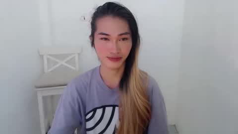 Snapshot of yoursexservice chatting on 12/14/24, 03:40    online show from 12/14/24, 03:40