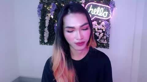 Snapshot of yoursexservice chatting on 12/14/24, 11:56    online show from 12/14/24, 11:56