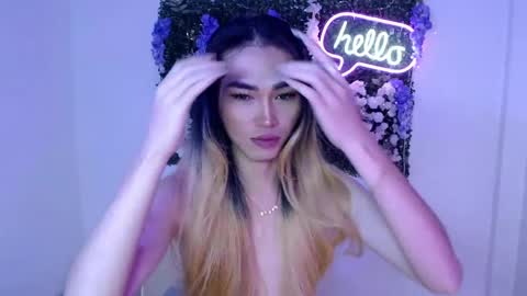 Snapshot of yoursexservice chatting on 12/15/24, 10:47    online show from 12/15/24, 10:47