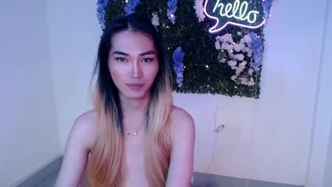 Snapshot of yoursexservice chatting on 12/16/24, 11:33    online show from 12/16/24, 11:33