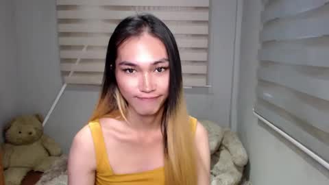 Snapshot of yoursexservice chatting on 01/05/25, 02:06    online show from 01/05/25, 02:06