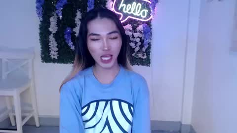 Snapshot of yoursexservice chatting on 01/19/25, 11:43    online show from 01/19/25, 11:43