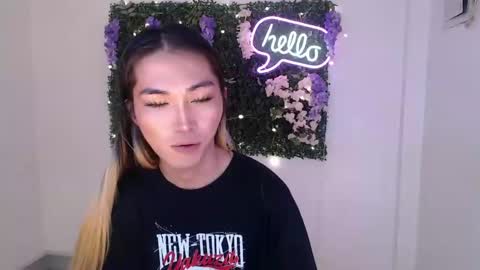 Snapshot of yoursexservice chatting on 01/27/25, 03:15    online show from 01/27/25, 03:15