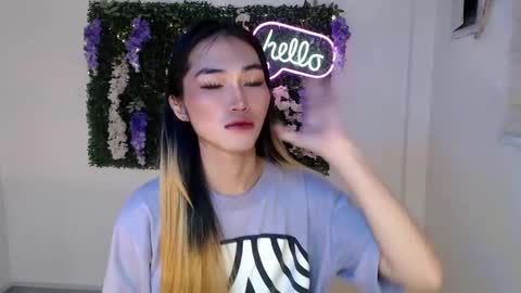 Snapshot of yoursexservice chatting on 02/09/25, 11:04    online show from 02/09/25, 11:04