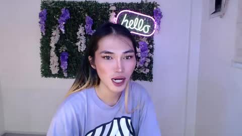 Snapshot of yoursexservice chatting on 02/10/25, 02:08    online show from 02/10/25, 02:08