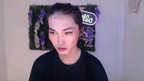 Snapshot of yoursexservice chatting on 02/13/25, 02:12    online show from 02/13/25, 02:12