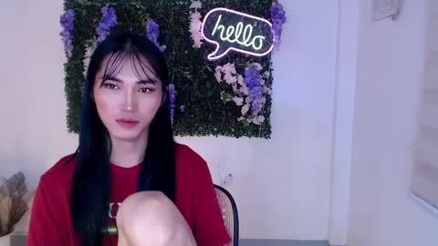 Snapshot of yoursexservice chatting on 02/21/25, 01:00    online show from 02/21/25, 01:00