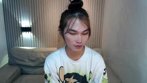    online show from 12/03/25, 02:19