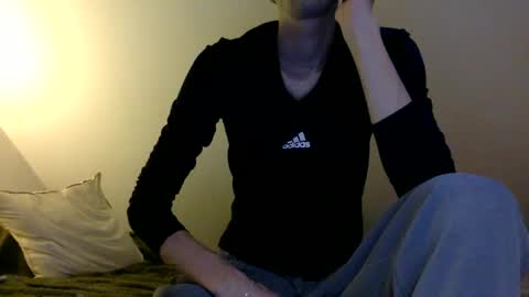 Snapshot of yoursexymat3 chatting on 02/21/25, 04:26 Yoursexymat3 online show from 02/21/25, 04:26