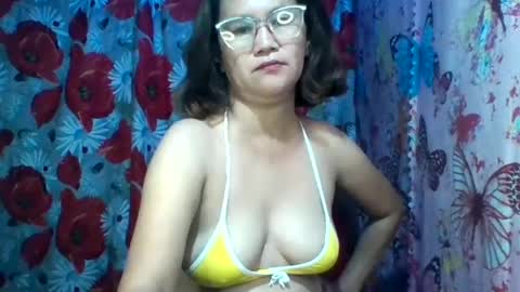 Snapshot of yourshygirl82 chatting on 07/03/26, 11:49 im MAY online show from 07/03/26, 11:49