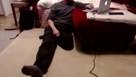 yourslav39119 online show from 11/17/25, 06:24