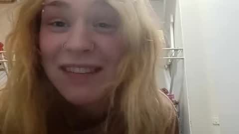 Troubledollxx online show from 06/03/26, 03:09