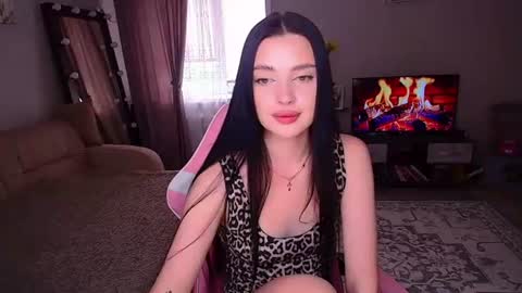 yourslina online show from 07/07/26, 03:53