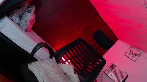 Snow Galvez online show from 01/12/25, 09:08