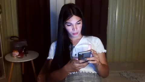 Snapshot of yoursubmissive_larah chatting on 06/19/26, 02:32 yoursubmissive_larah online show from 06/19/26, 02:32