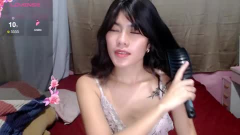 Snapshot of yoursweet_asian20 chatting on 09/25/25, 04:05 Maddie online show from 09/25/25, 04:05