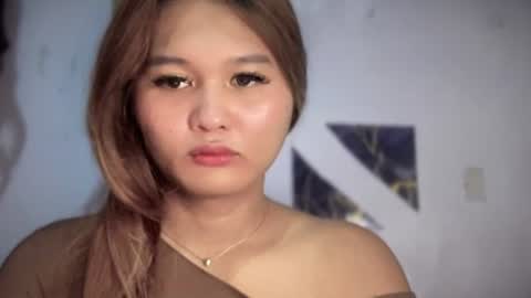 yoursweetgirl_zia online show from 06/12/26, 08:46