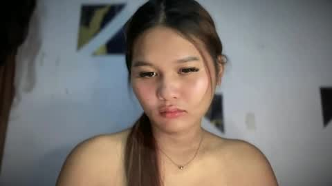 yoursweetgirl_zia online show from 06/19/26, 05:56