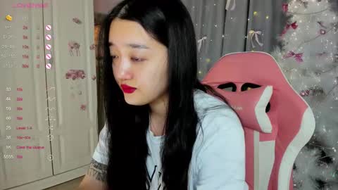 Bella online show from 12/18/25, 02:06