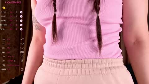 Bella online show from 04/01/26, 03:18