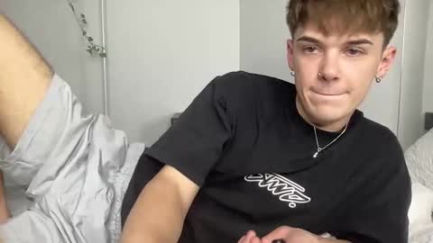 Snapshot of yoursweetyguy chatting on 11/05/25, 02:06 yoursweetyguy online show from 11/05/25, 02:06