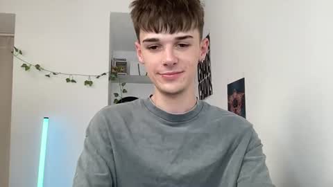 Snapshot of yoursweetyguy chatting on 07/01/26, 02:51 yoursweetyguy online show from 07/01/26, 02:51