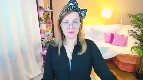 Alice online show from 09/24/25, 04:27