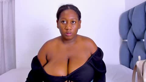 yourwife_anna online show from 10/24/25, 10:44