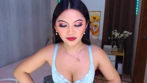 Snapshot of youungsextdeity chatting on 02/19/25, 10:45 cathy online show from 02/19/25, 10:45