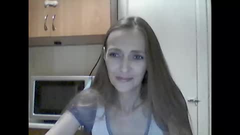 Snapshot of youur_light chatting on 11/18/25, 06:56 Youur light online show from 11/18/25, 06:56