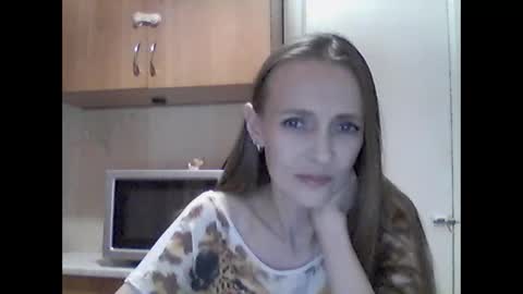 Snapshot of youur_light chatting on 01/06/26, 07:06 Youur light online show from 01/06/26, 07:06