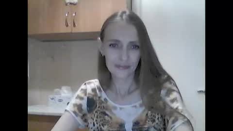 Snapshot of youur_light chatting on 02/24/26, 06:50 Youur light online show from 02/24/26, 06:50