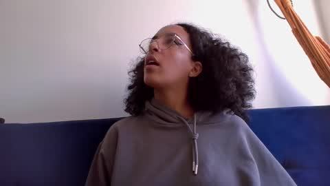 Snapshot of youwishtobeme chatting on 12/08/24, 07:00 elizabeth ju online show from 12/08/24, 07:00