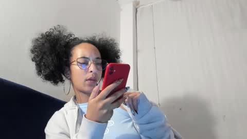 Snapshot of youwishtobeme chatting on 02/08/25, 12:38 elizabeth ju online show from 02/08/25, 12:38