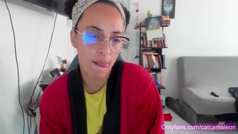 elizabeth  ju   online show from 03/26/26, 01:49