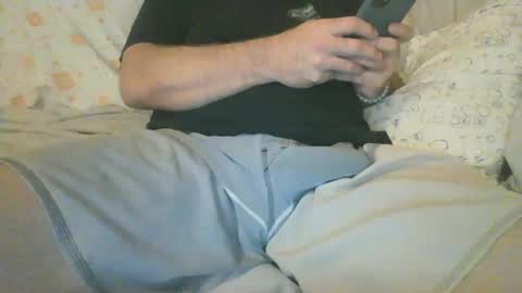 Snapshot of yoyozee chatting on 02/04/25, 07:18 Yoyozee online show from 02/04/25, 07:18