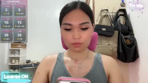 yrdrmgrl_jennie26 online show from 05/03/26, 08:04