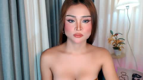 ysabellefox online show from 04/22/26, 10:06