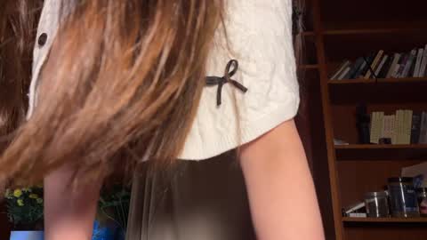 lili online show from 03/19/26, 04:44