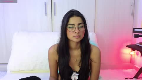 Yurani online show from 01/25/25, 12:38