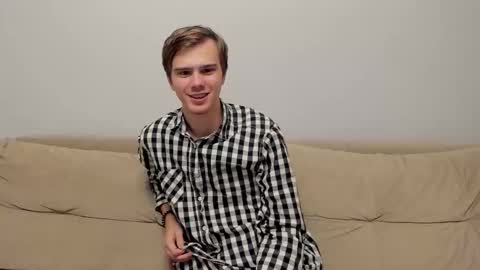 Yue Lang and Samm online show from 11/02/25, 08:22