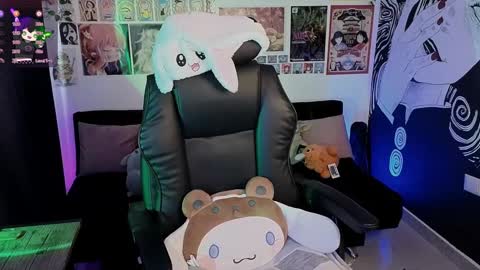 Snapshot of yuhwa chatting on 09/16/25, 09:16 rawr Anne Independent model online show from 09/16/25, 09:16