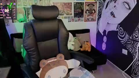 Snapshot of yuhwa chatting on 11/21/25, 06:06 rawr Anne Independent model online show from 11/21/25, 06:06