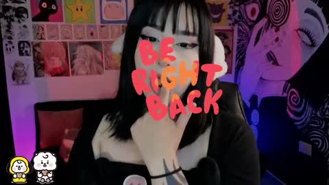    rawr   Anne Independent model      online show from 12/16/25, 04:45