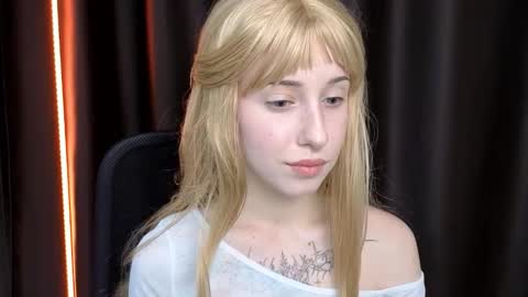 Misa online show from 12/16/25, 04:56