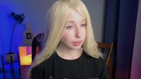 Misa online show from 04/24/26, 06:54